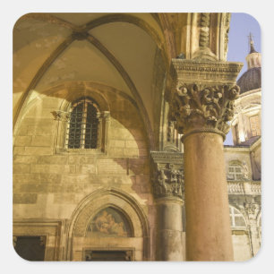 Pegatina Cuadrada Arcos del Palacio Rector con la Catedral de Dubrov