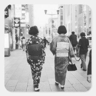 Pegatina Cuadrada Asia, Japón, Tokio. Geishas en el Ginza.