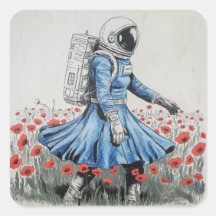 astronauta con vestido azul caminando en amapolas