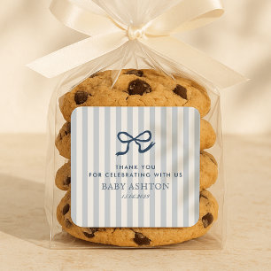 Pegatina Cuadrada Baby Shower de franjas y bozas azules francesas