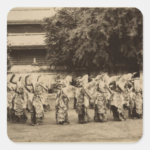 Pegatina Cuadrada Bailarines velados en Mandalay, Birmania