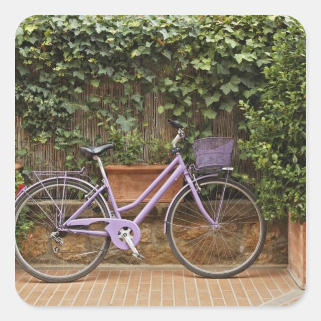 Pegatina Cuadrada Bicicleta estacionada, Pienza, Italia, Toscana (Anverso)