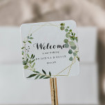 Pegatina Cuadrada Bienvenida al Boda Verde Tropical de Oro Geométric<br><div class="desc">Este pegatina cuadrado de bienvenida geométrico de boda verde tropical dorado es perfecto para un boda sencillo. El diseño está decorado con hermosas hojas verdes pintadas a mano, adornando un marco geométrico dorado. Estas etiquetas son perfectas para los bolsos de bienvenida de los huéspedes del hotel y las bodas de...</div>