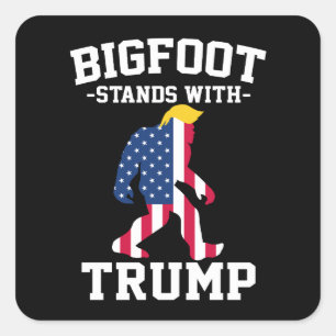 Pegatina Cuadrada Bigfoot Apoya a Trump Elecciones 2024