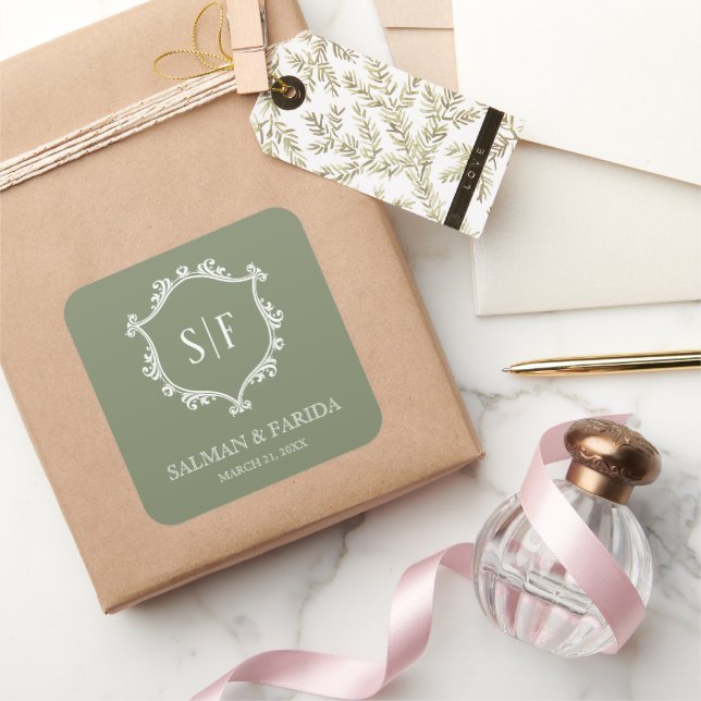 Pegatina Cuadrada Boda Monograma verde y Escudo blanco sabio (Regalar)