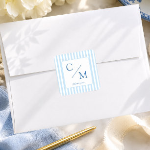 Pegatina Cuadrada Bodas de Monograma con Rayas Azules Elegantes