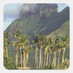 Pegatina Cuadrada Bora Bora, escenario frente al mar de la Polinesia