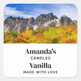 Pegatina Cuadrada Bosque paisajístico panorámico y velas montañosas