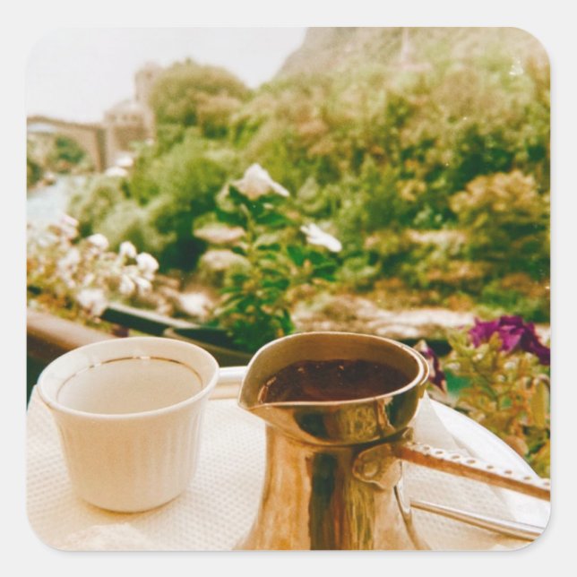 Pegatina Cuadrada Brote de café bosnio en Mostar (Anverso)