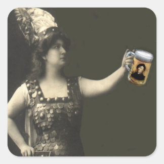 PEGATINA CUADRADA BRUNHILDE TIENE UN PASO