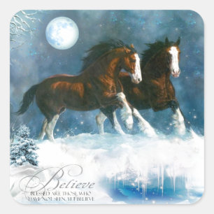 Pegatina Cuadrada Caballos Corriendo En La Nieve