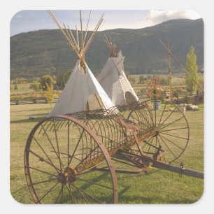 Pegatina Cuadrada CANADÁ, Columbia Británica, Enderby. Tipis y