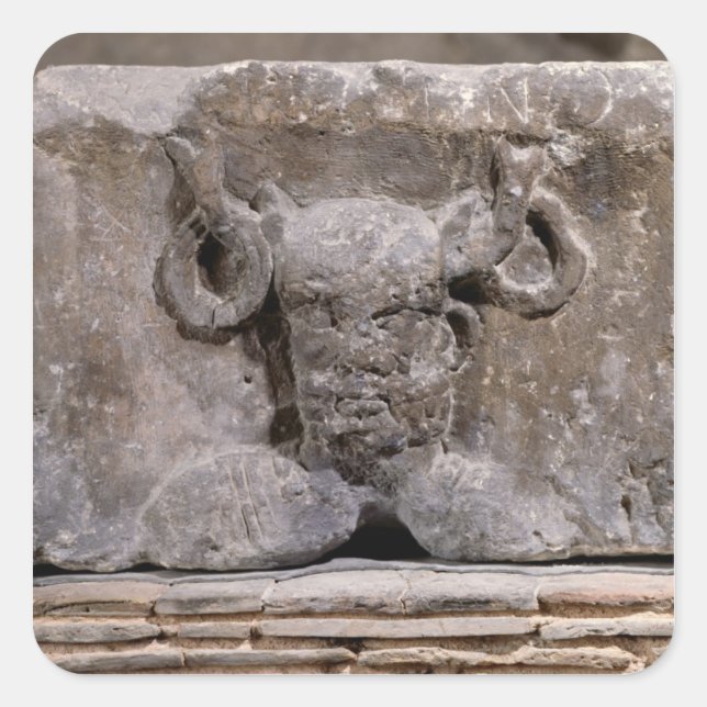 Pegatina Cuadrada Capital del Pilar Nautes que representa a Cernunno (Anverso)
