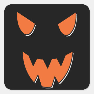 Pegatina Cuadrada Cara atemorizante sobre la calabaza de Halloween