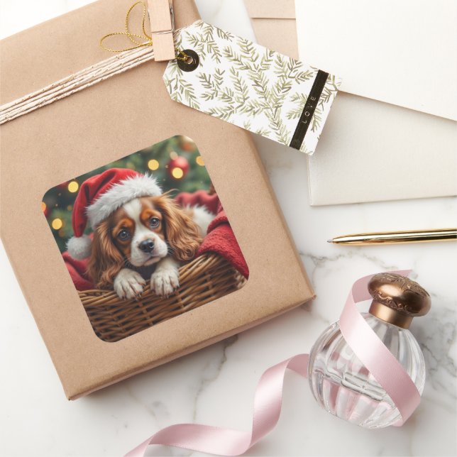 Pegatina Cuadrada Cavalier King Charles Spaniel Cozy Basket (Regalar)