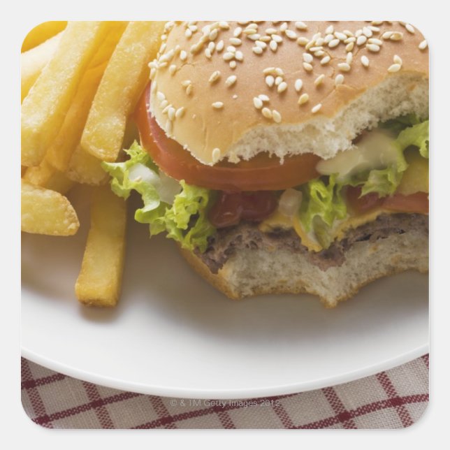 Pegatina Cuadrada Cheeseburger, picaduras, con patatas fritas (Anverso)
