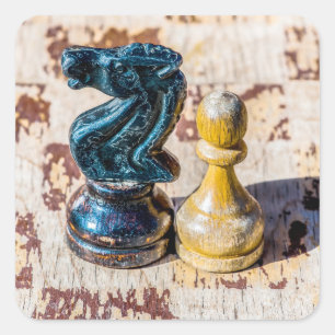 Pegatina Cuadrada Chess Pawn y Knight - Veteranos