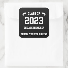 Pegatina Cuadrada Clase de 2023 de favor de graduación en blanco y n