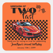 Crecer hasta el 2° cumpleaños del coche deportivo 