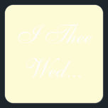 Pegatina Cuadrada Crema de invitaciones de boda<br><div class="desc">Diseñador de crema de color coincidente Crema Boda y Sellos para sobres de invitación blanca - los expertos en planificación de Bodas normalmente tratan de descifrar: ¿quién tiene los sellos bodas más hermosos? Estos hermosos y personalizados diseñadores Bodas Cream and White Invite Envelope Pegatinas son el accesorio perfecto para postales...</div>