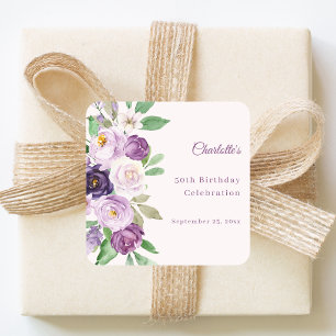 Pegatina Cuadrada Cumpleaños con flores violetas rosadas