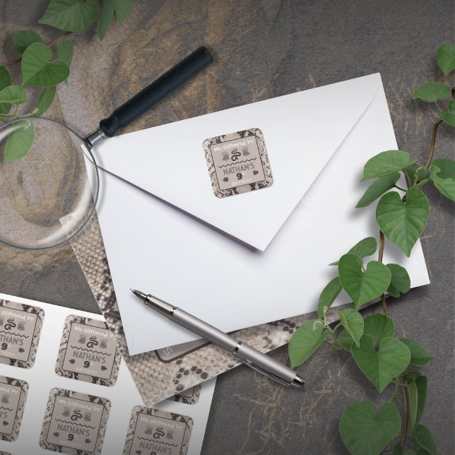 Pegatina Cuadrada Cumpleaños de la serpiente de impresión animal (Subido por el creador)