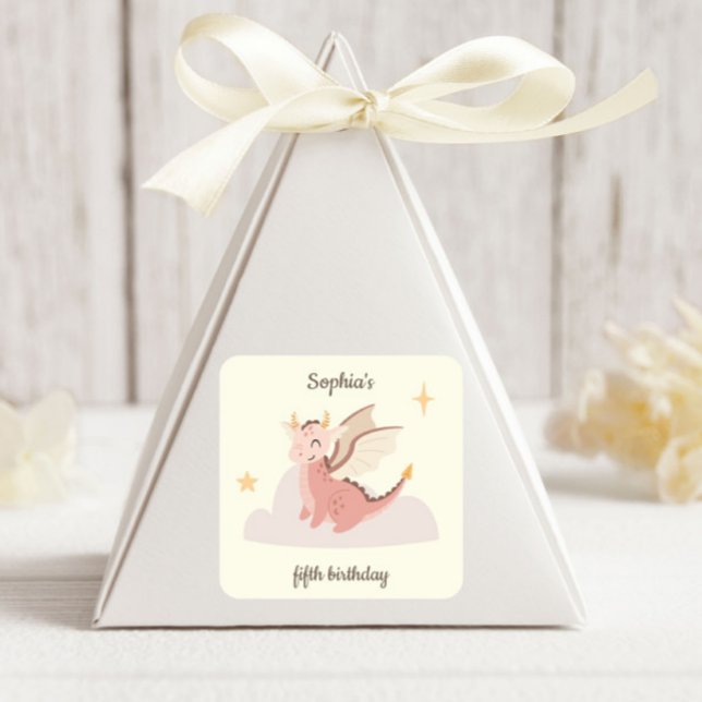 Pegatina Cuadrada Cumpleaños de niños con dragones pastelitos (Subido por el creador)