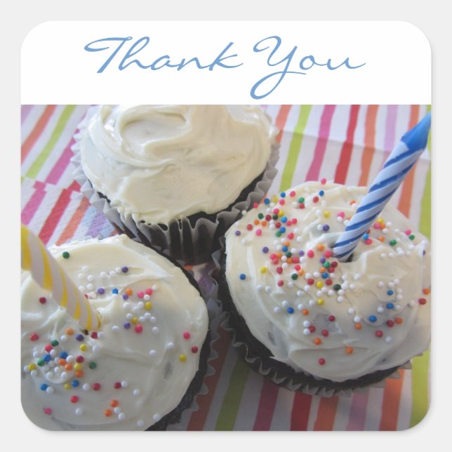 Pegatina Cuadrada Cupcakes de Cumpleaños Gracias (Anverso)