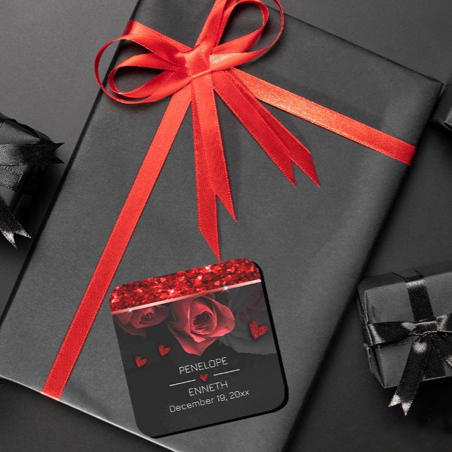 Pegatina Cuadrada Dark Moody Black Red Florals (#zazlemade #BurgundyRed #darkmoody #weddingfavor #blackandred #gitterred #sparkles #heart #chic)