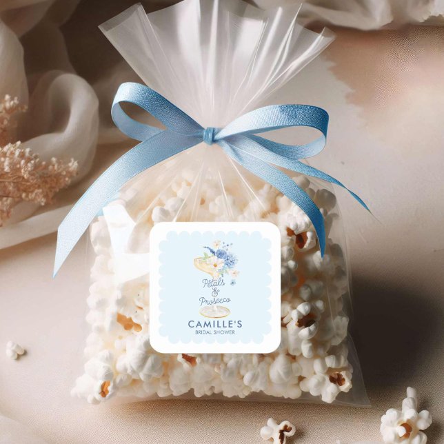 Pegatina Cuadrada Desayuno Nupcial de Pétalos Azules y Prosecco (Square Blue Petals and prosecco favor sticker)