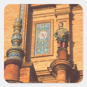 Pegatina Cuadrada Detalle de estatua de cerámica en la Plaza de Espa