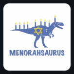 Pegatina Cuadrada Divertido Hanukkah Dinosaur Menorah Saurus Dino<br><div class="desc">Feliz Hanukkah Dinosaur Menorahsaurus. Un dinosaurio lindo y tonto con velas de menorah en la espalda. Esto hace un increíble regalo de broma o regalo de cumpleaños para un amante de la ciencia y el dino o paleontólogo.</div>