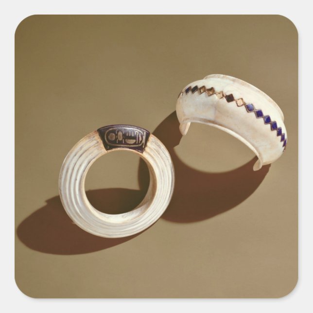 Pegatina Cuadrada Dos pulseras, de la tumba de Tutankhamun (Anverso)