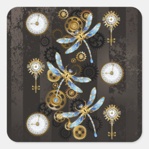 Pegatina Cuadrada Dragoniscos de Steampunk sobre fondo rayado marró