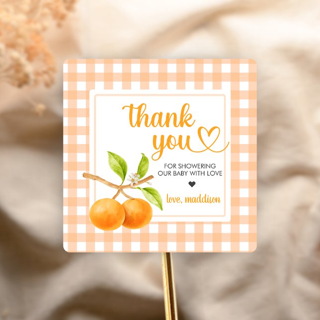 Pegatina Cuadrada Ducha de bebé de cuadros naranjas (Little Cutie Orange Baby Shower Sticker)