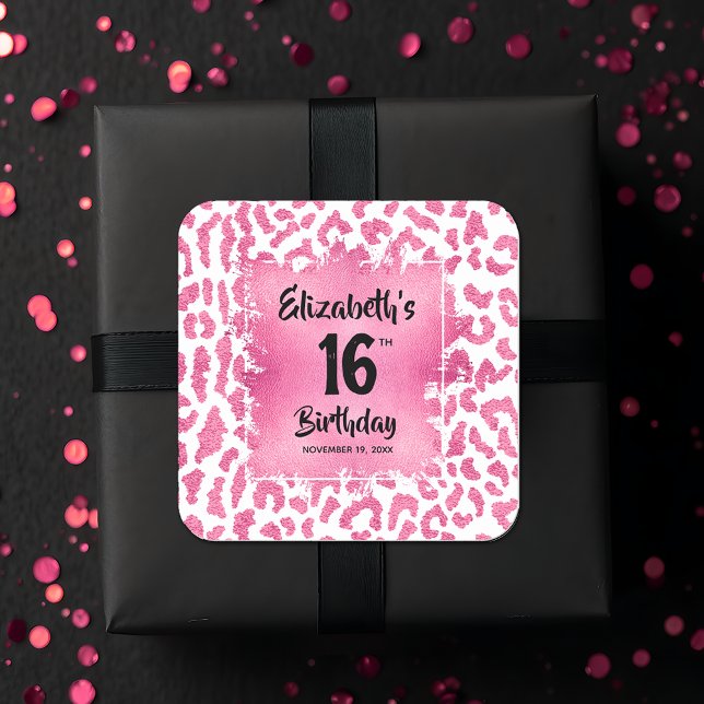 Pegatina Cuadrada Dulce de leopardo rosado caliente 16 cumpleaños (Hot pink and white leopard print Sweet 16 birthday square favor stickers)