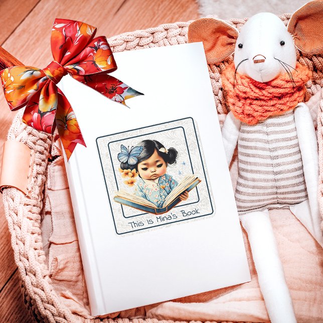 Pegatina Cuadrada Dulce Niña Leyendo Un Libro De Historia (Subido por el creador)