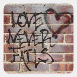 Pegatina Cuadrada El amor nunca falla en el graffiti