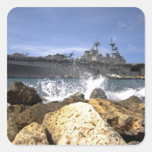 Pegatina Cuadrada El buque de asalto anfibio USS Kearsarge