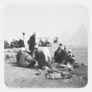 Pegatina Cuadrada El Cairo, Egipto, jinetes de camellos, pirámides d