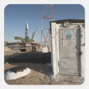Pegatina Cuadrada El cohete de Soyuz poco después de la llegada 2