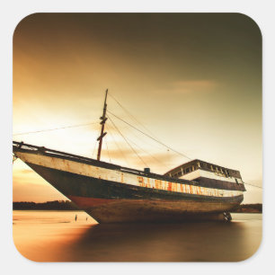 Pegatina Cuadrada El Cuerpo Del Buque Antiguo Bali, Indonesia