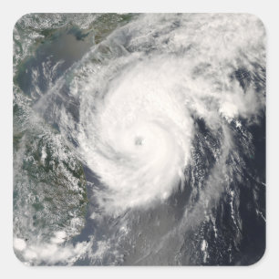Pegatina Cuadrada El tifón Neoguri se acerca a China 2