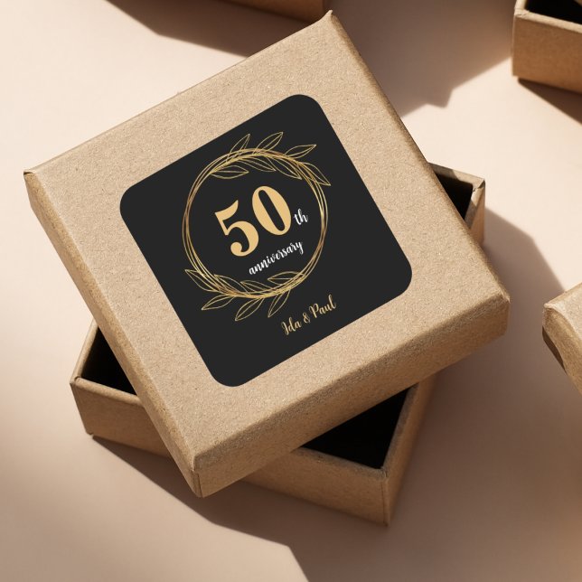 Pegatina Cuadrada Elegante Aniversario de la Hoja de Oro Negro 50° B (Elegant Black Gold Leaf 50th Wedding Anniversary Square Sticker)