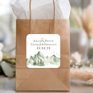 Pegatina Cuadrada Elegante boda sereno de paisaje montañoso verde