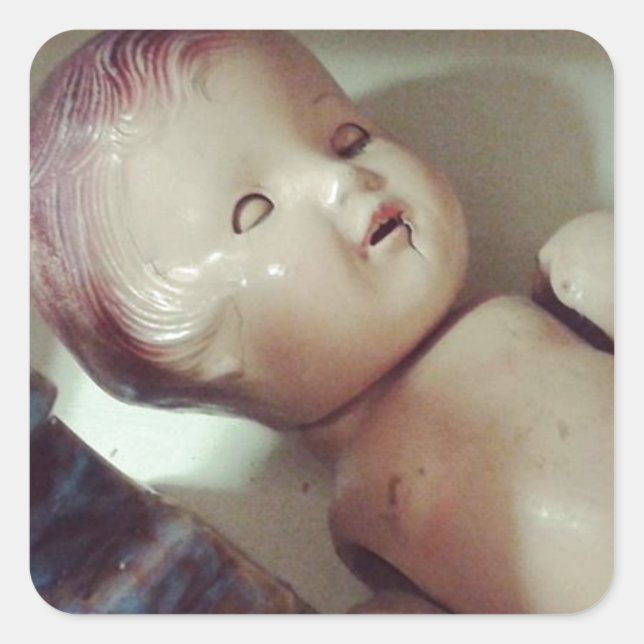 Pegatina Cuadrada En el cajón de los anticuarios. (Anverso)