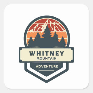 Pegatina Cuadrada escalada y senderismo en el pico de la montaña Whi