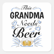 Esta abuela necesita una cerveza