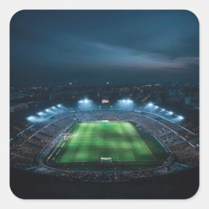 Pegatina Cuadrada Estadio de fútbol vacío por la noche