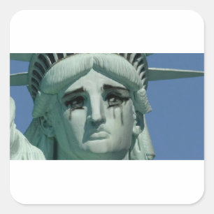 Pegatina Cuadrada Estatua de la Libertad que llora